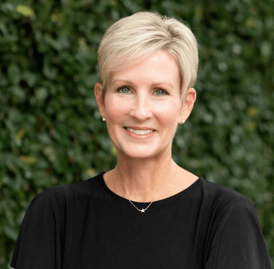 Lesley Ammons